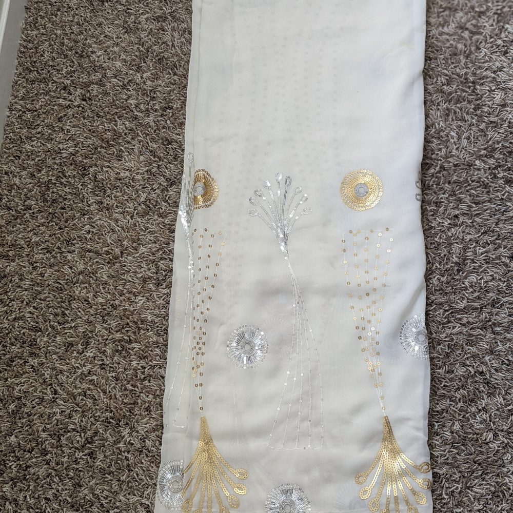 Saree - Picture 3 of 8